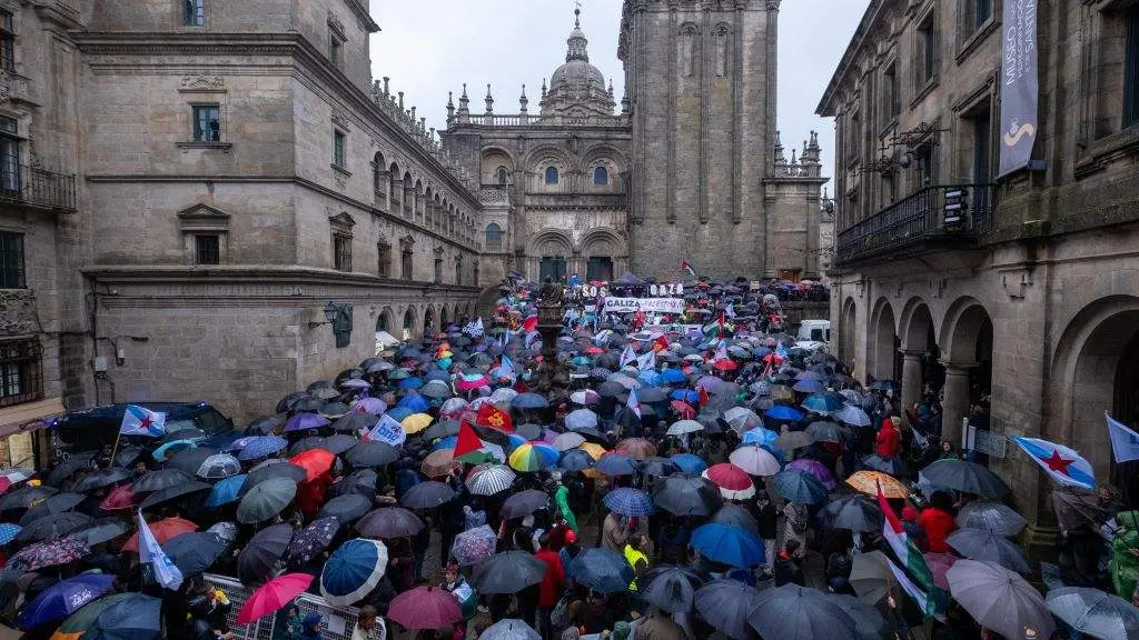 A praza de prater&iacute;as, ateigada. (Foto: C&eacute;sar Arxina / Europa Press)
