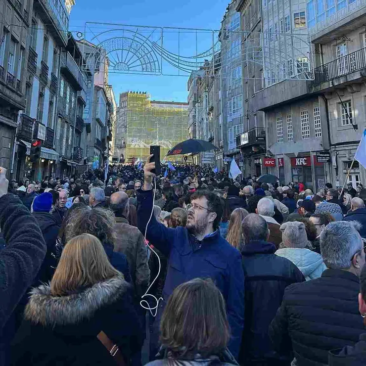 Manifestaci&oacute;n contra Altri, en Santiago de Compostela. (Foto: Elvira Branco)