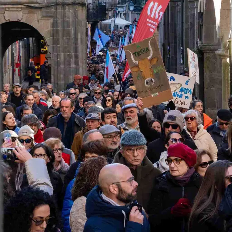 Manifestaci&oacute;n contra Altri en Santiago de Compostela. (Foto: Arxina)