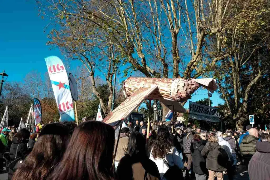 Manifestaci&oacute;n contra Altri en Santiago de Compostela. (Foto: Arxina)