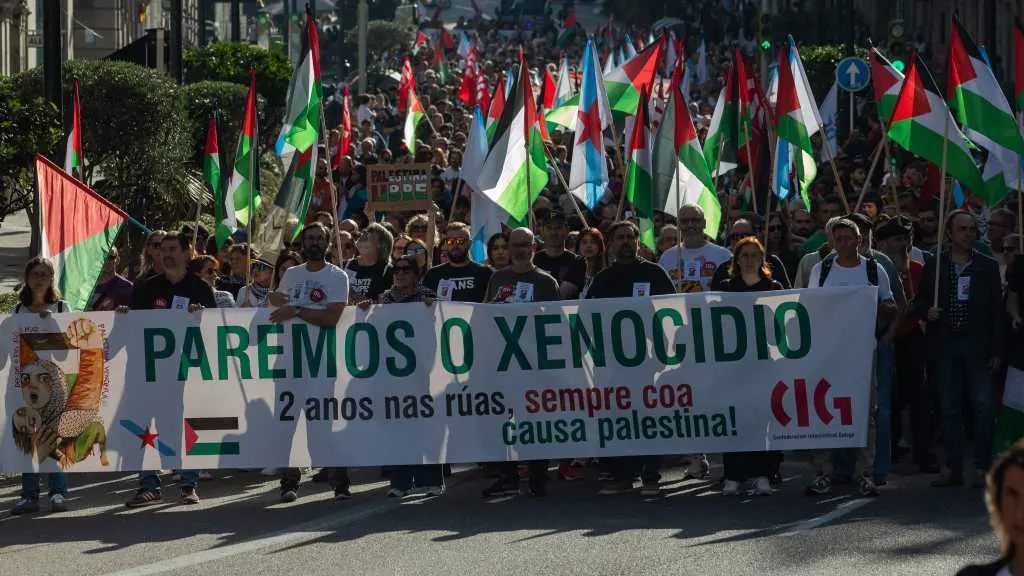Manifestaci&oacute;n en Vigo en solidariedade con Palestina. (Foto: Adri&aacute;n Irago / Europa Press)