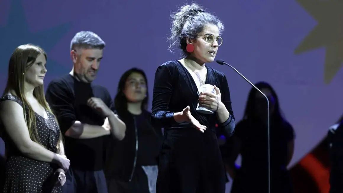 'Berenguela na gaiola', de Galeatro e Xarope Tul&uacute;, Mellor Espect&aacute;culo Infantil. (Foto: La Diapo)