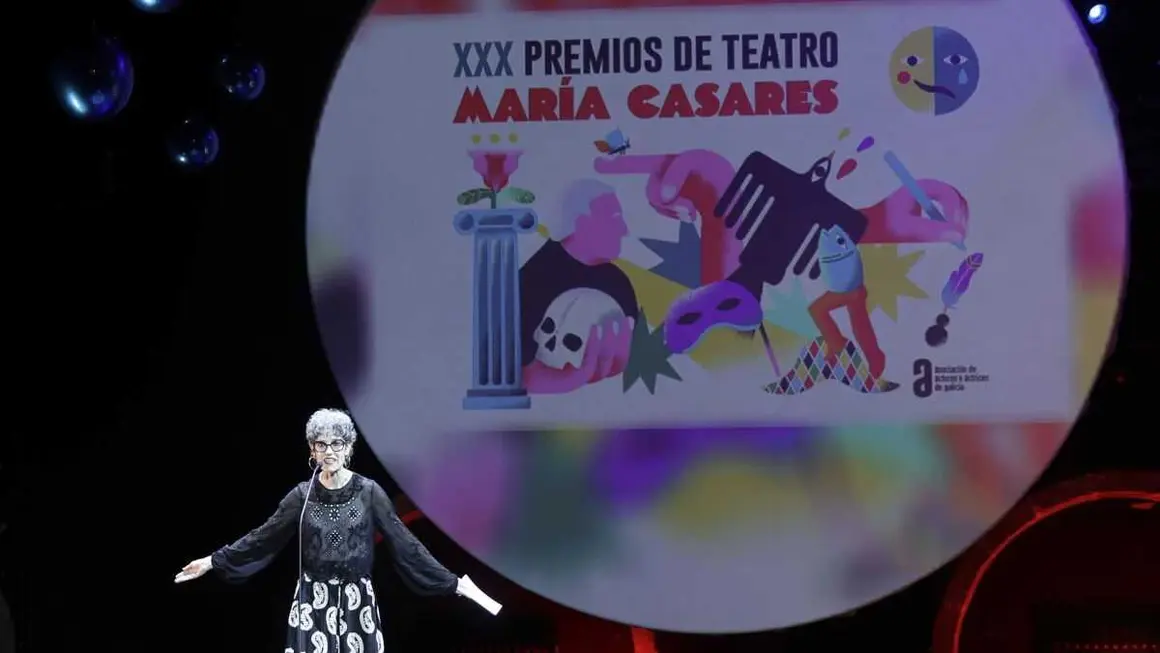 Discurso da presidenta da Academia, Eva F&oacute;rneas. (Foto: La Diapo)