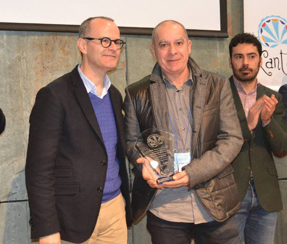 Xosé Regueira recibe o premio Xantar da man do alcalde de Ourense, Jesús Vázquez