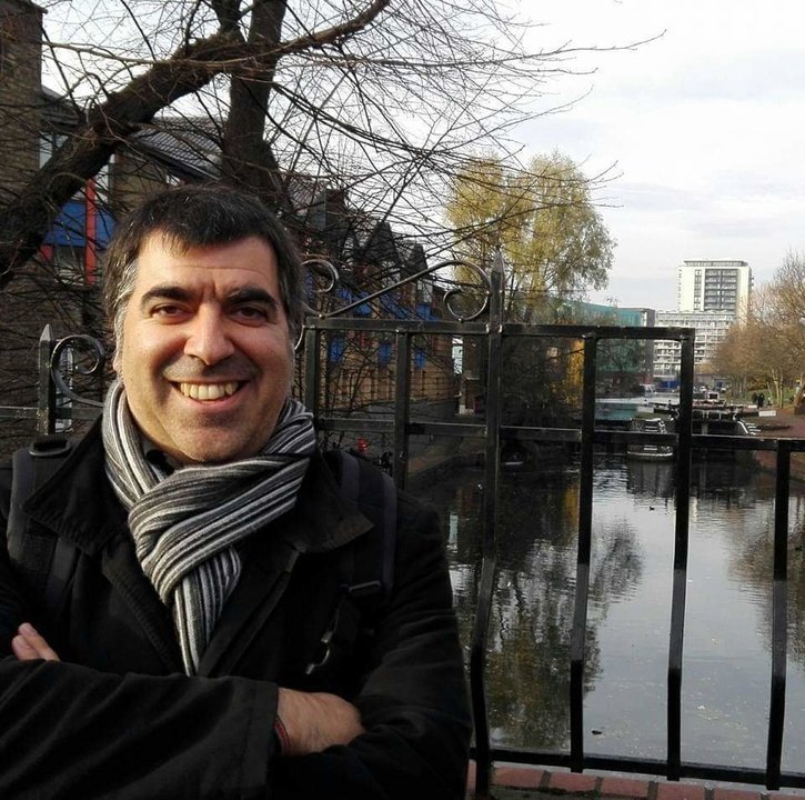 O investigador Xaquín Núñez faise co Premio Ramón Piñeiro de Ensario 2019.