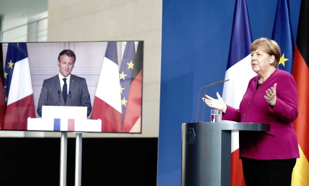 Merkel e Macron na rolda de prensa após a reunión por videoconferencia (Imaxe: Kay Nietfeld / dpa-Pool/ dpa )