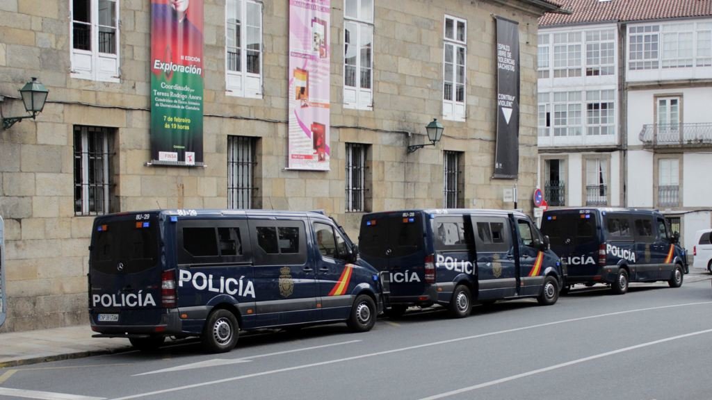 Denuncian o comportamento da Policía española en Compostela na véspera do Día da Patria