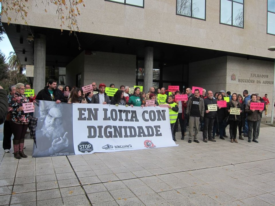 Concentración contra o desafiuzamento de familias en Vigo (Imaxe: Europa Press).