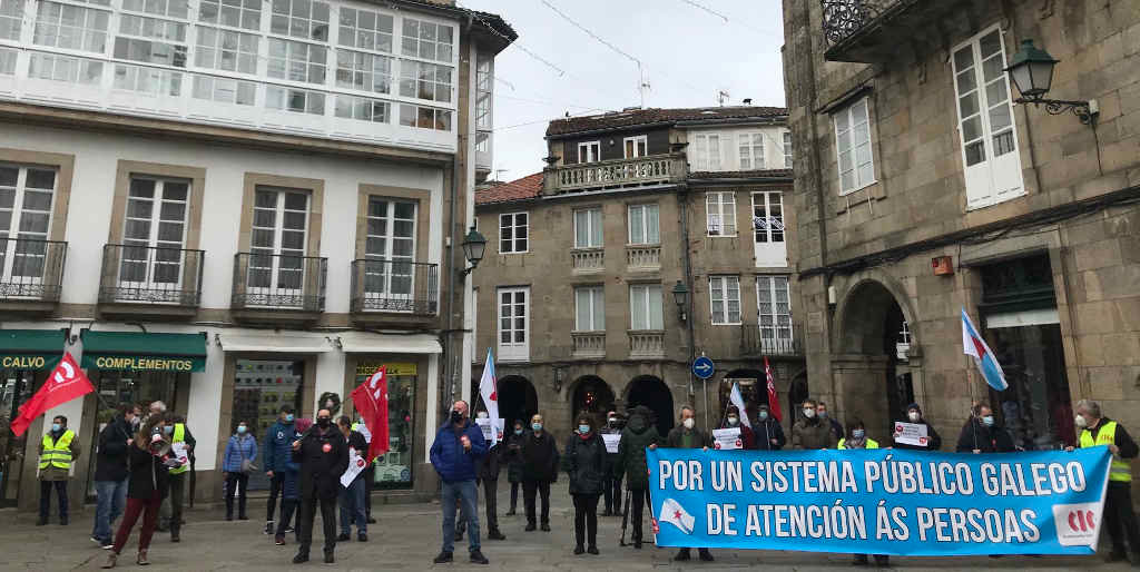 Concentración de pensionistas da CIG en Compostela (Nós Diario)