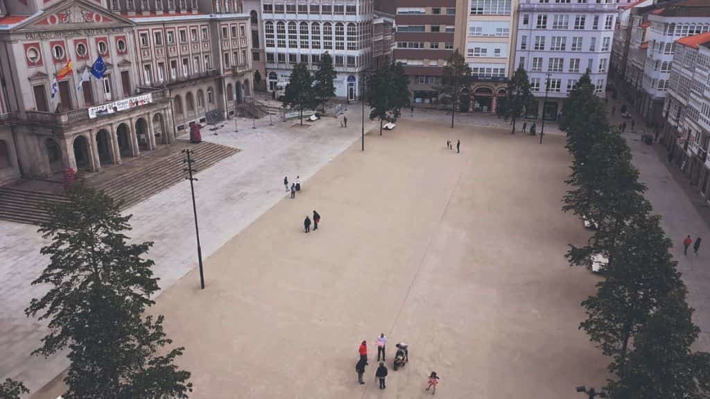 Espazo central da Praza de Armas fronte á escalinata do concello de Ferrol. (Foto: Nós Diario).