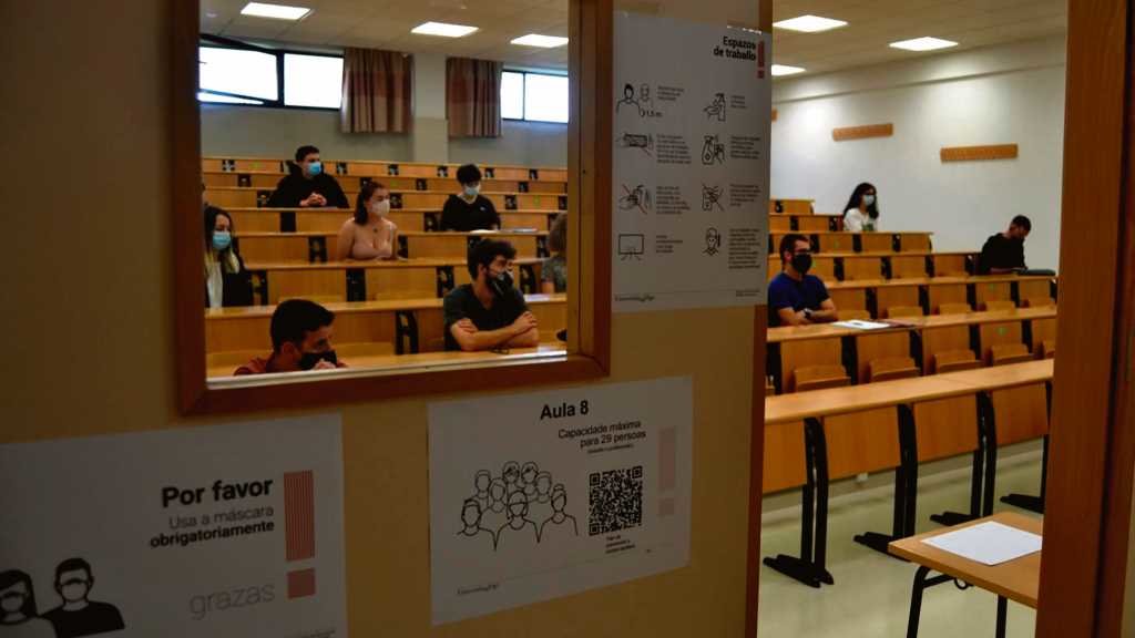 Imaxe de arquivo dunha aula impartida na Universidade de Vigo (Foto: UVigo).