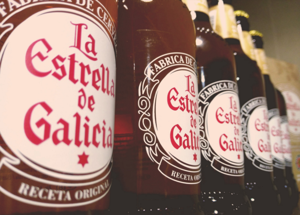 O logotipo de Estrella Galicia en letra gótica foi implantado en 1948