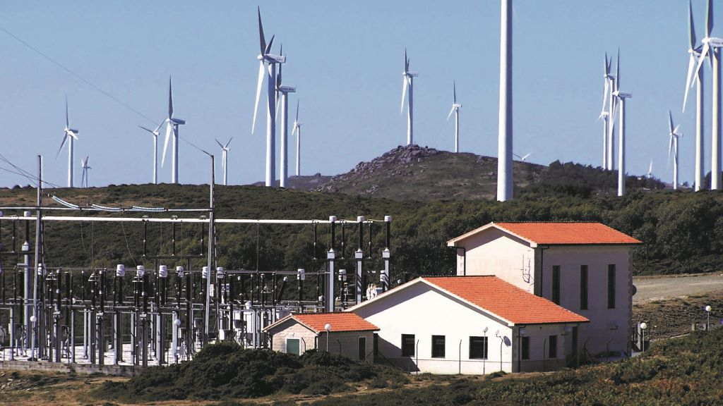 Parque eólico no Monte Seixo na Serra do Cando. (Foto: Carlos Solla) #eólicos #parqueeólico #tarifaeléctrica #electricidade