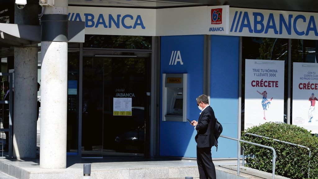 Sucursal de Abanca en Madrid. (Foto: Europa Press) #abanca #sucursal #madrid #banco