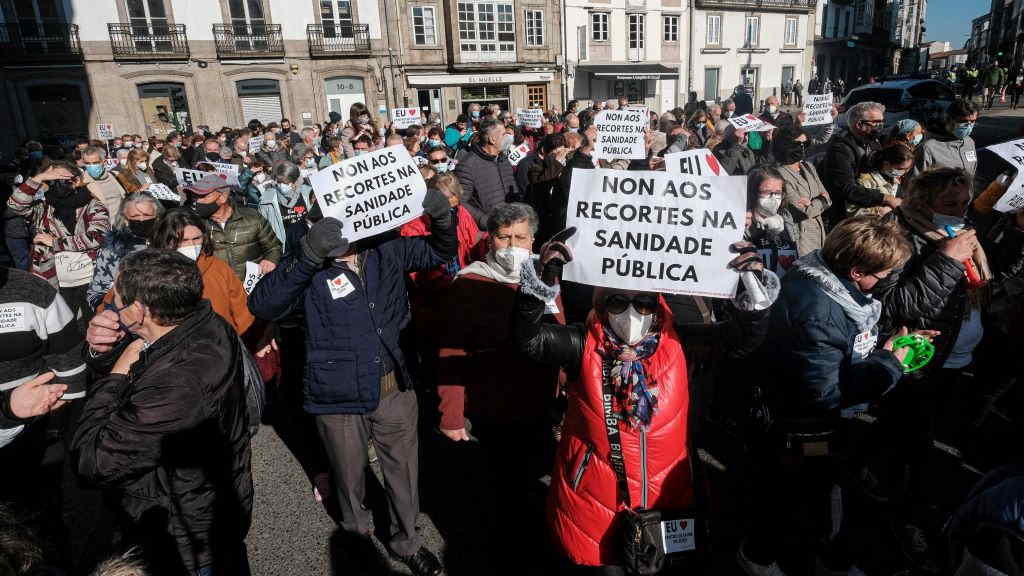 Manifestación contra os recortes na sanidade decorrida en Compostela no mes de novembro. (Foto: César Arxina / Europa Press)