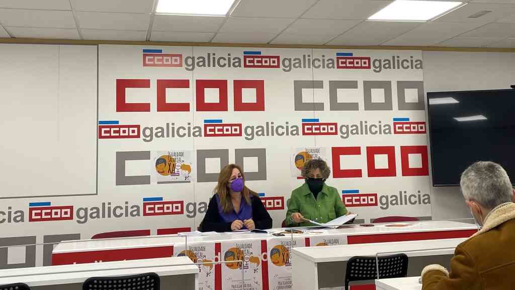Mamen Sabio e Amelia Pérez durante a presentación do informe de CCOO (Foto: Nós Diario).