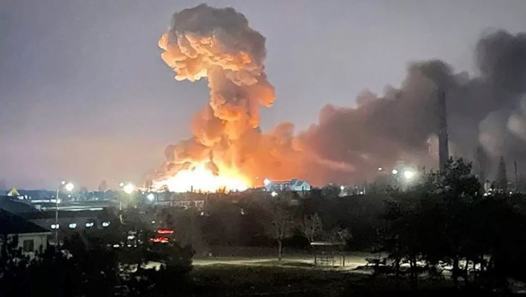 Explosión en Kiev (Ucraína) este 24 de febreiro (Foto: ZUMAPRESS.com / Zuma Press / ContactoPhoto).