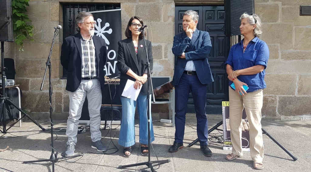 Xurxo Couto, Mercedes Rosón, Guillermo Fernández e Anxeles Porto na presentación do festival 'Feito a man' de 2019. (Foto: Europa Press)