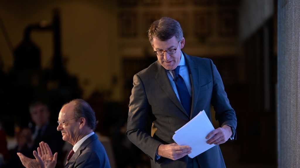 O presidente da Xunta, Alberto Núñez Feixoo, esta cuarta feira, nun acto na Coruña (Foto: M. Dylan / Europa Press).