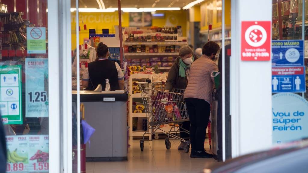 A crise e o paro dos transportistas provocaron desabastecemento nos supermercados, que xa van recuperando a normalidade (Foto: Carlos Castro / Europa Press).