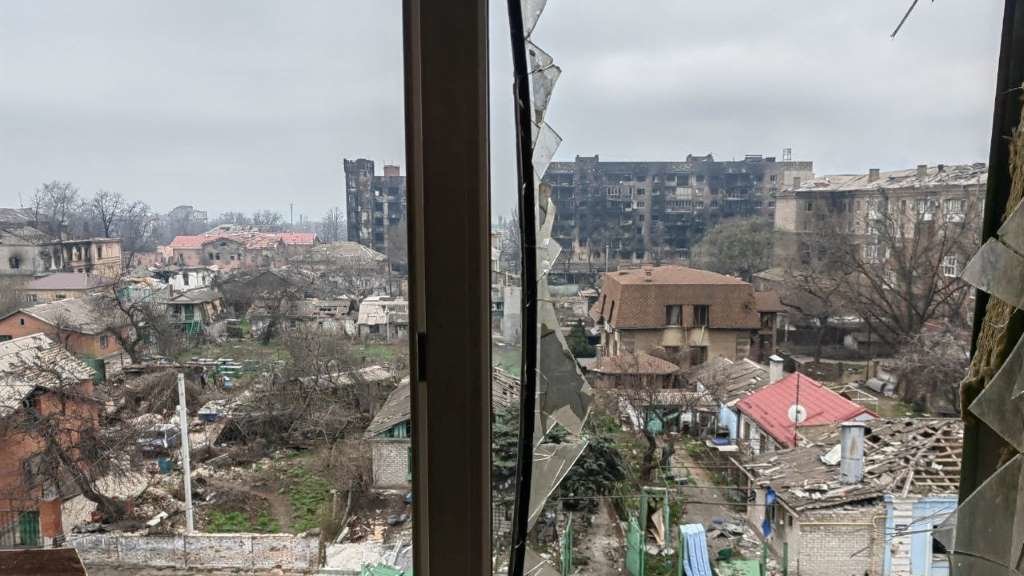 Vista de Mariupol desde unha xanela. (Foto: Bruno Amaral de Carvalho)