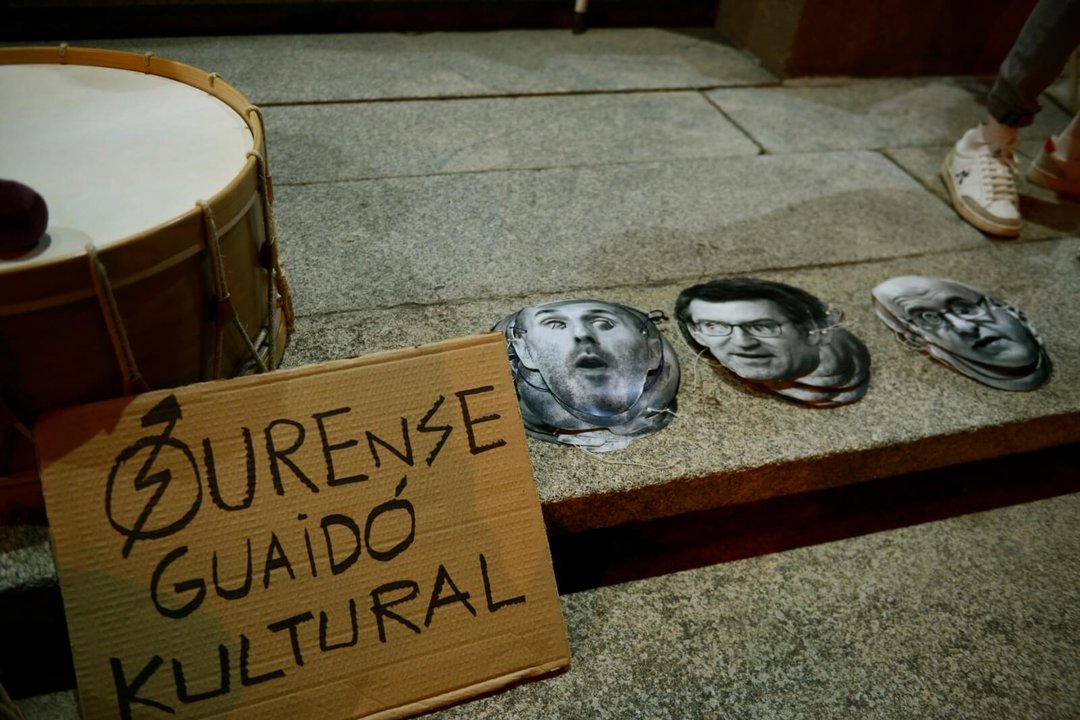 Carautas empregadas na manifestación convocada por 'SOS Ourense' o pasado novembro de 2021. (Foto: Rosa Veiga/Europa Press)