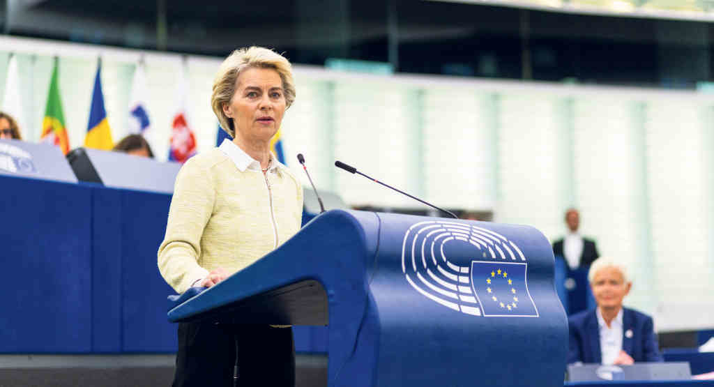 A presidenta da Comisión da UE, Ursula von der Leyen, explicou as medidas das novas sancións. (Foto: Philipp von Ditfurth / dpa)