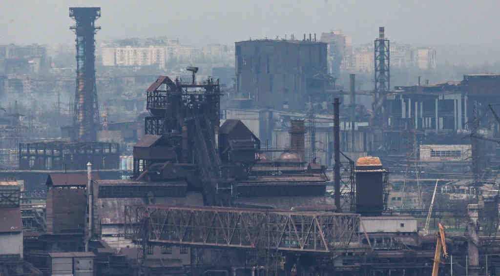 A planta metalúrxica Azovstal atópase na cidade de Mariupol. (Foto: Victor / Xinhua News / Contacto Photo)