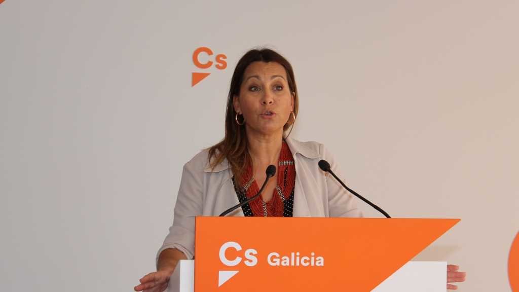 A coordinadora de C's na Galiza, Beatriz Pino, nunha rolda de prensa. (Foto: Ciudadanos)