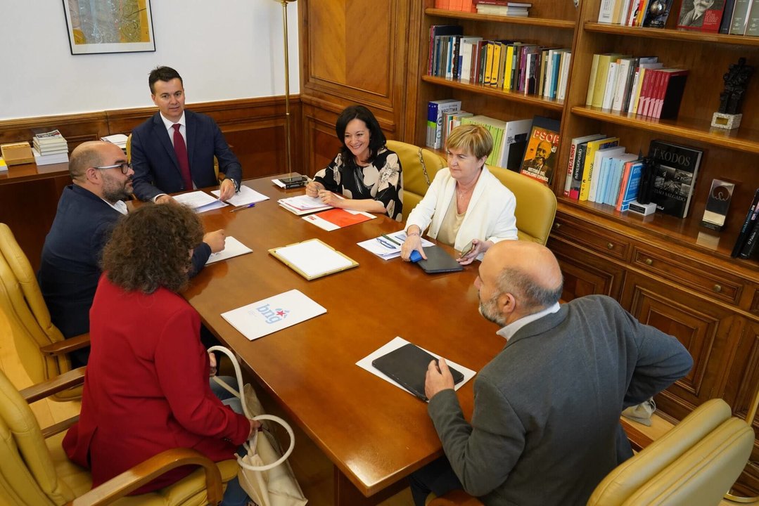 Encontro entre as delegacións de PSOE e BNG. (Foto: Nós Diario)