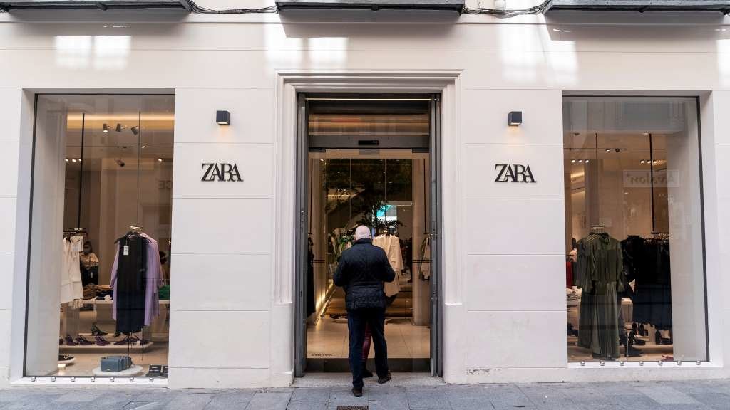 Unha tenda de Zara en Madrid. (Foto: A. Pérez Meca / Europa Press)