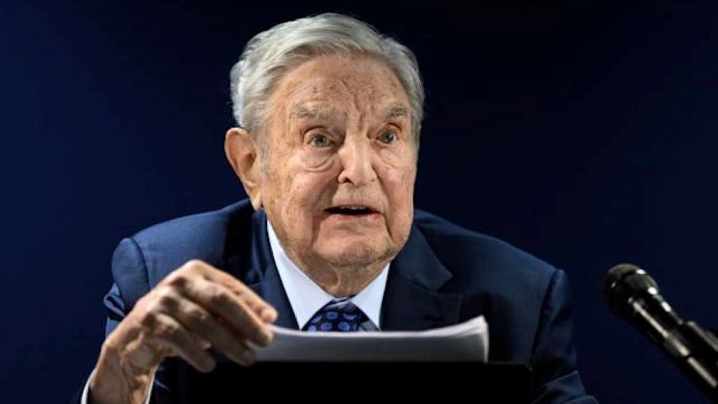 George Soros ve preciso "derrotar os republicanos nas eleccións" para evitar a perda de liberdades. (Foto: Yahoo)