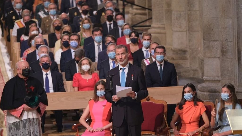O presidente Alfonso Rueda asistiu ao discurso de Felipe VI. (Foto: Xunta da Galiza)