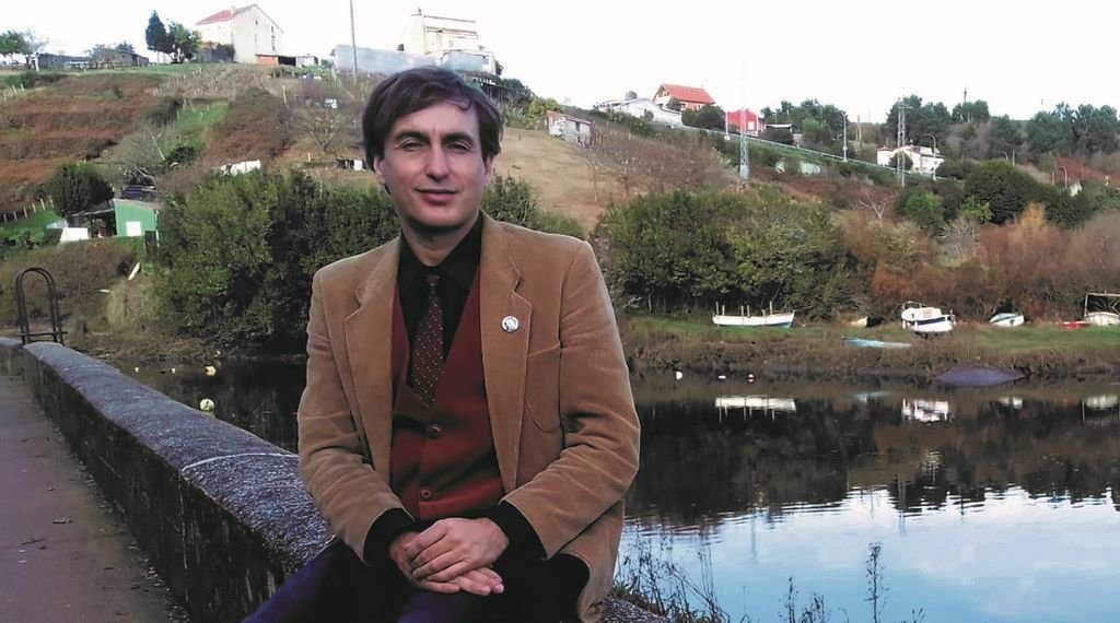 Roberto Abuín, comisario de Literatura e Pensamento das primeiras residencias artísticas de Mariñán. (Foto: Nós Diario)