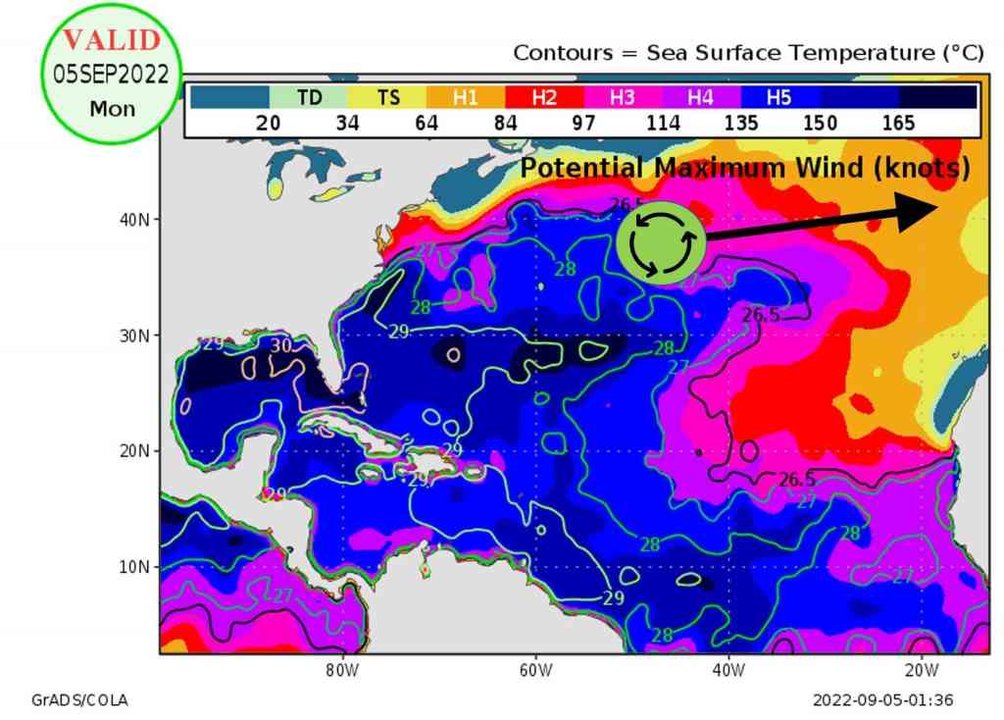 Mapa de temperaturas do Océano Atlántico e a súa influencia no furacán 'Danielle'. (Foto: Juan Jesús González Alemán)