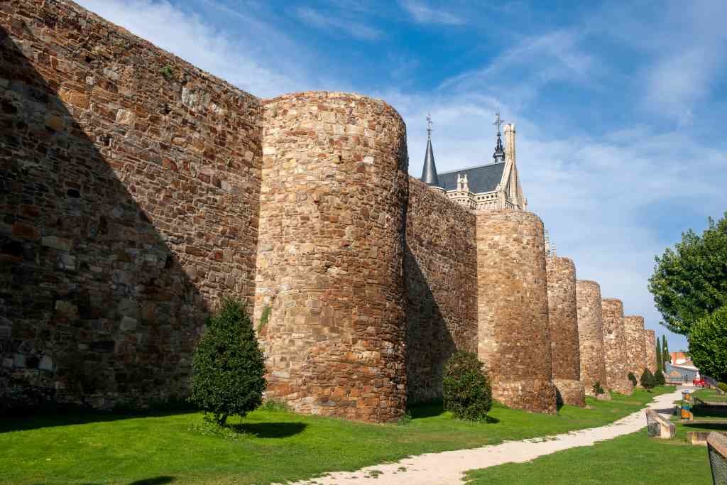 Murallas de Astorga, canda Lugo e Braga unha das cidades máis importantes da Gallaecia. (Foto: Antonio Ciero)
