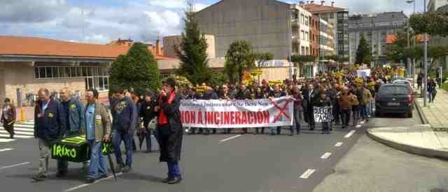 Manifestación contra a incineradora no Deza 