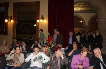 Público asistente ao mitin de CxG en Pontevedra