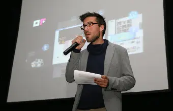 Vitor Nieves na presentaci&oacute;n en Paraty em foco
