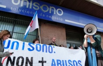 manifestación diante de Unísono en Vigo (Arquivo).