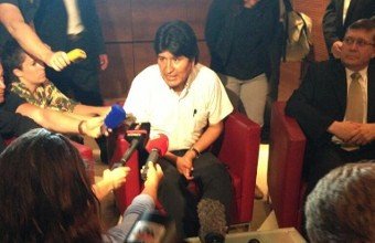 Evo Morales no aeroporto de Viena 