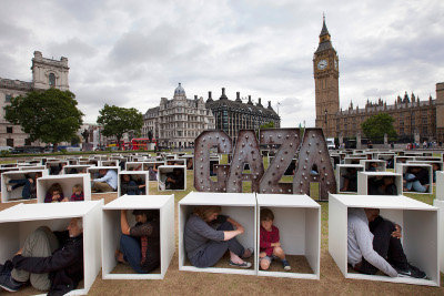 Ato-em-Londres-mostra-como-e-a-vida-dos-palestinos-que-estao-no-meio-do-conflito-na-Faixa-de-Gaza-foto-Mike-Kemp-Oxfam201408140003