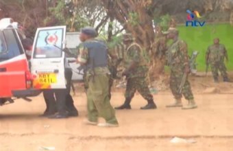 Momento do rescate das forzas kenyanas (Foto: NTV Kenya)