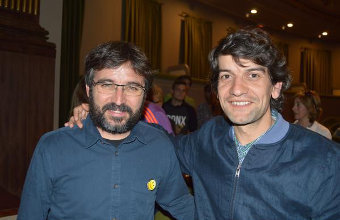 [Imaxe: @Jorge_Suarez_F] O alcalde de Ferrol, nunha fotografía co xornalista Jordi Évole
