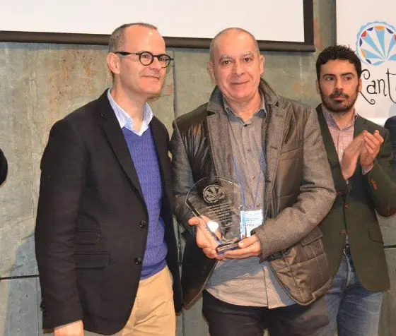 Xos&eacute; Regueira recibe o premio Xantar da man do alcalde de Ourense, Jes&uacute;s V&aacute;zquez