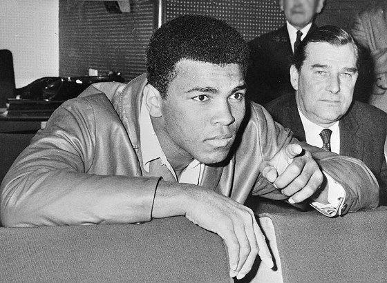 [Imaxe: Wikipedia] Mohamed Ali en 1966