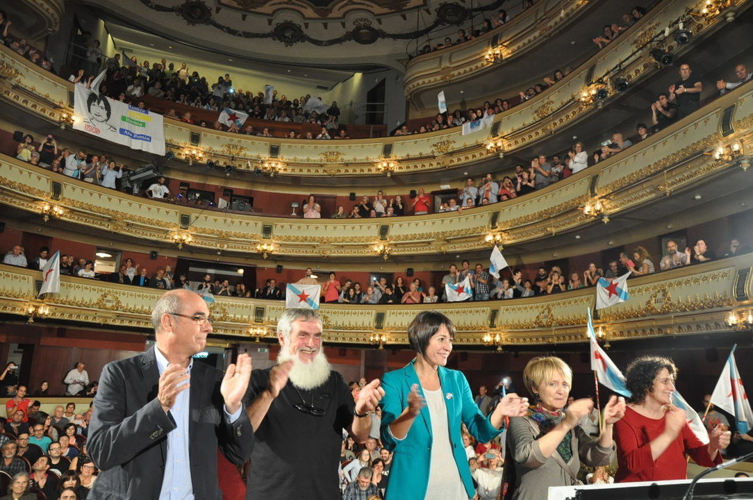 Mitin no Teatro Rosalía da Coruña (Foto: BNG)