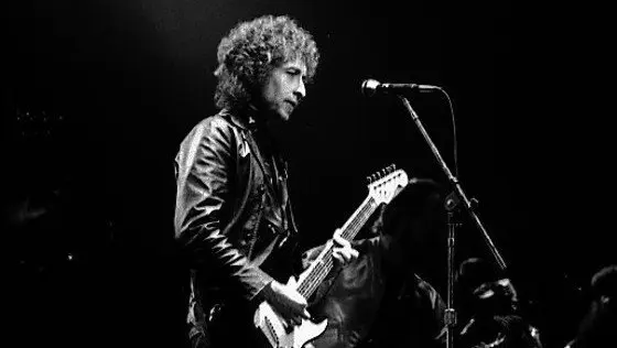 [Imaxe: Wikipedia] Dylan, nunha actuaci&oacute;n en Toronto, en 1980
