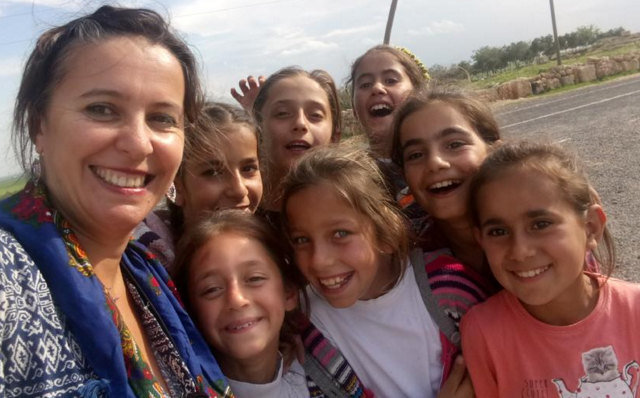 Ana Miranda curdistán crianzas curdos