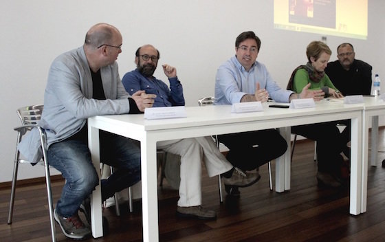 Xoán Carlos Garrido, Carlos Méixome, Uxío Breogán Diéguez, María Xosé Bravo e Fernando Souto na msesa xornada memoria histórica na Coruña 29 de xuño de 2017
